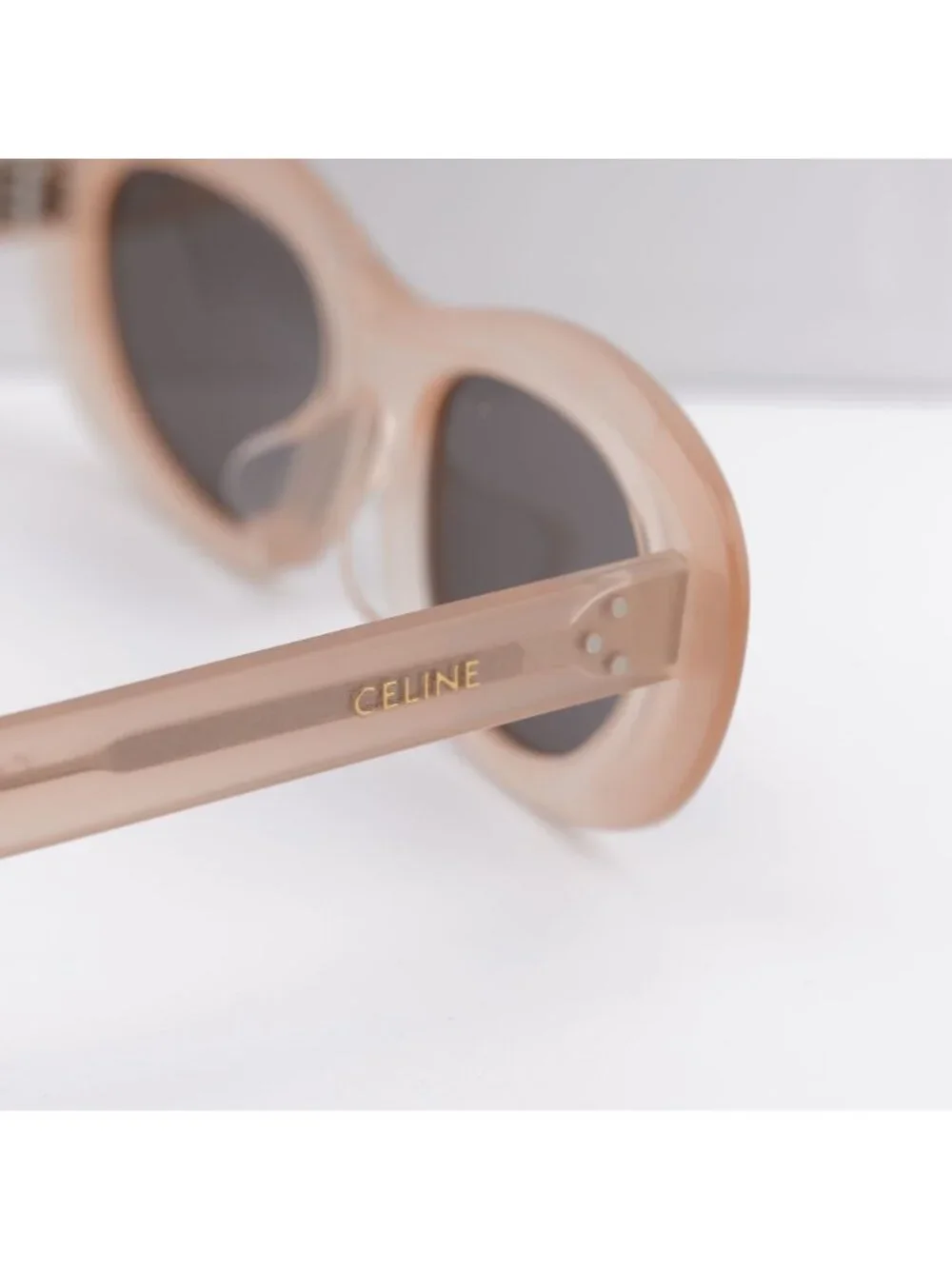 Celine model cl40310u